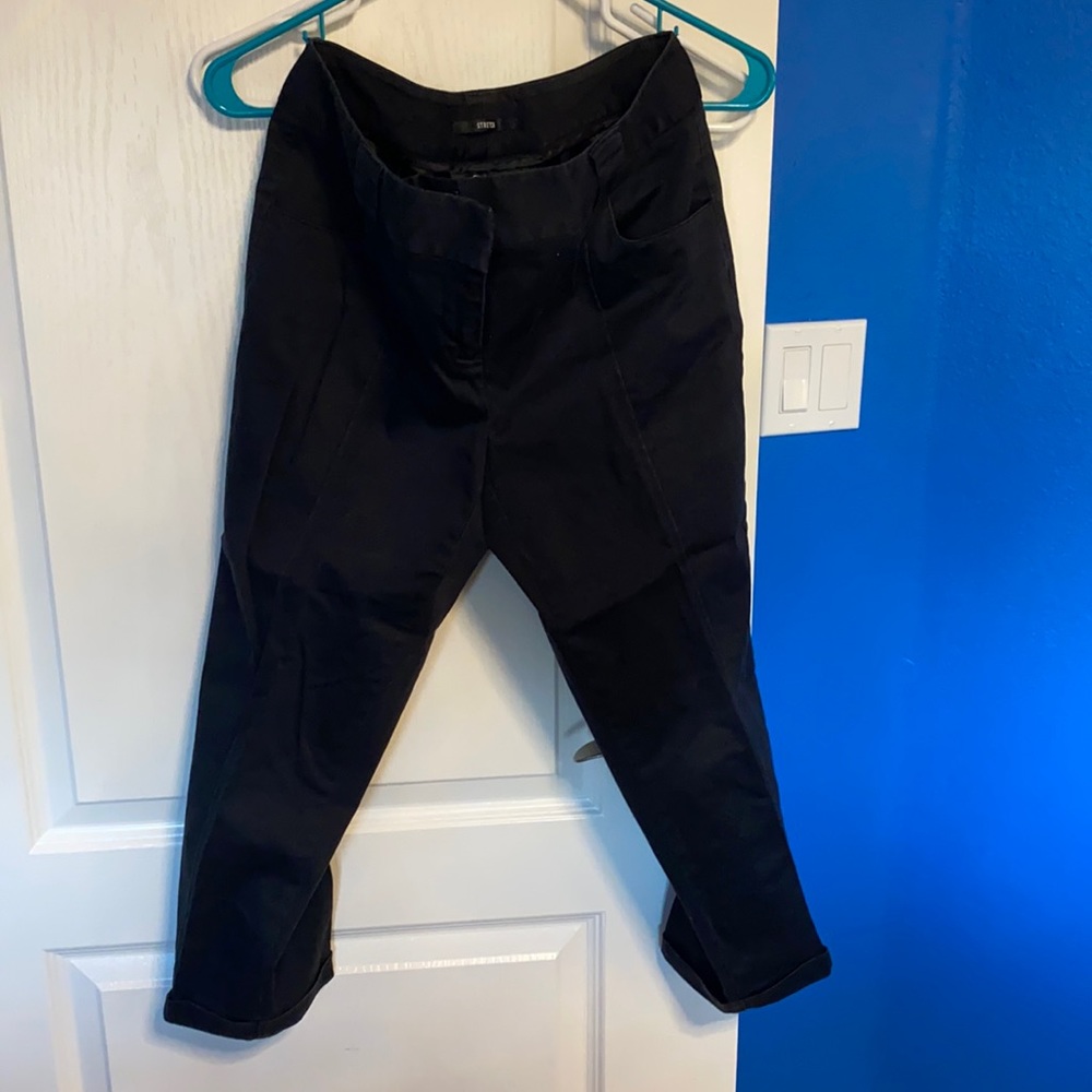Black Capri